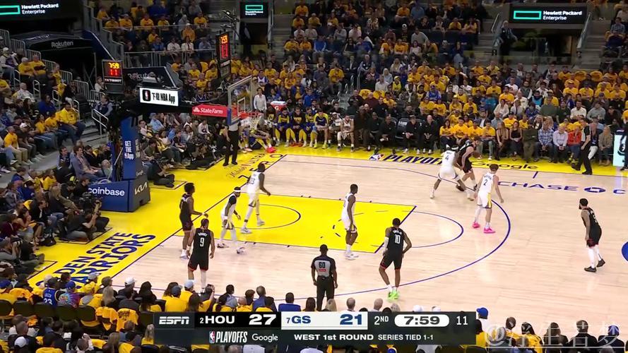 4月29日季后赛:火箭对阵勇士 精彩集锦 4月29日季后赛:火箭对阵勇士 精彩集锦